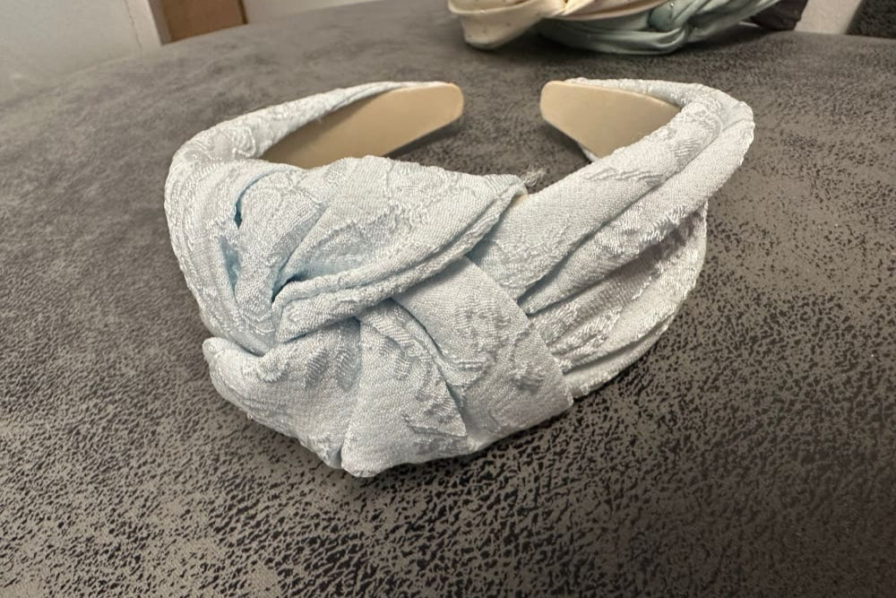 Hiuspanta isosolmu vaaleansininen | Hiuspannat