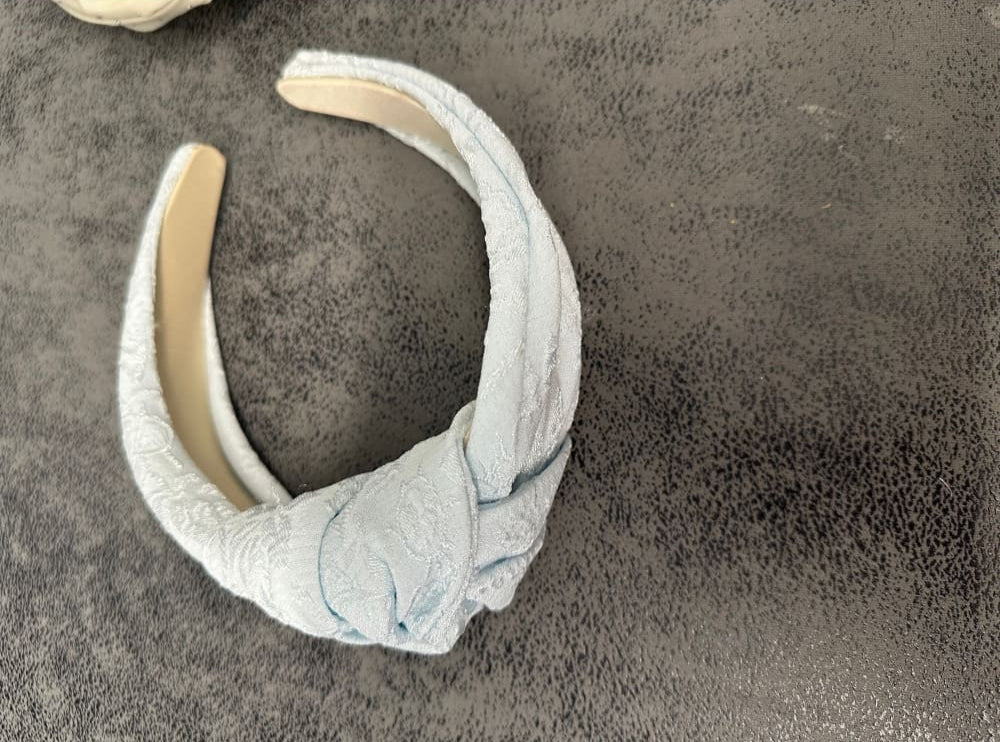 Hiuspanta isosolmu vaaleansininen | Hiuspannat