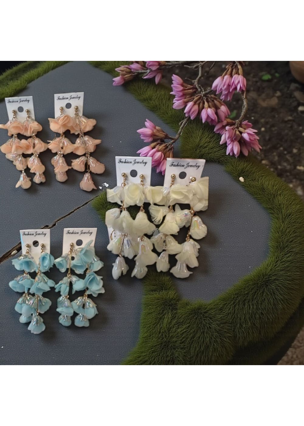 Korvakorut Kielo | vaaleanpunainen | Korvakorut