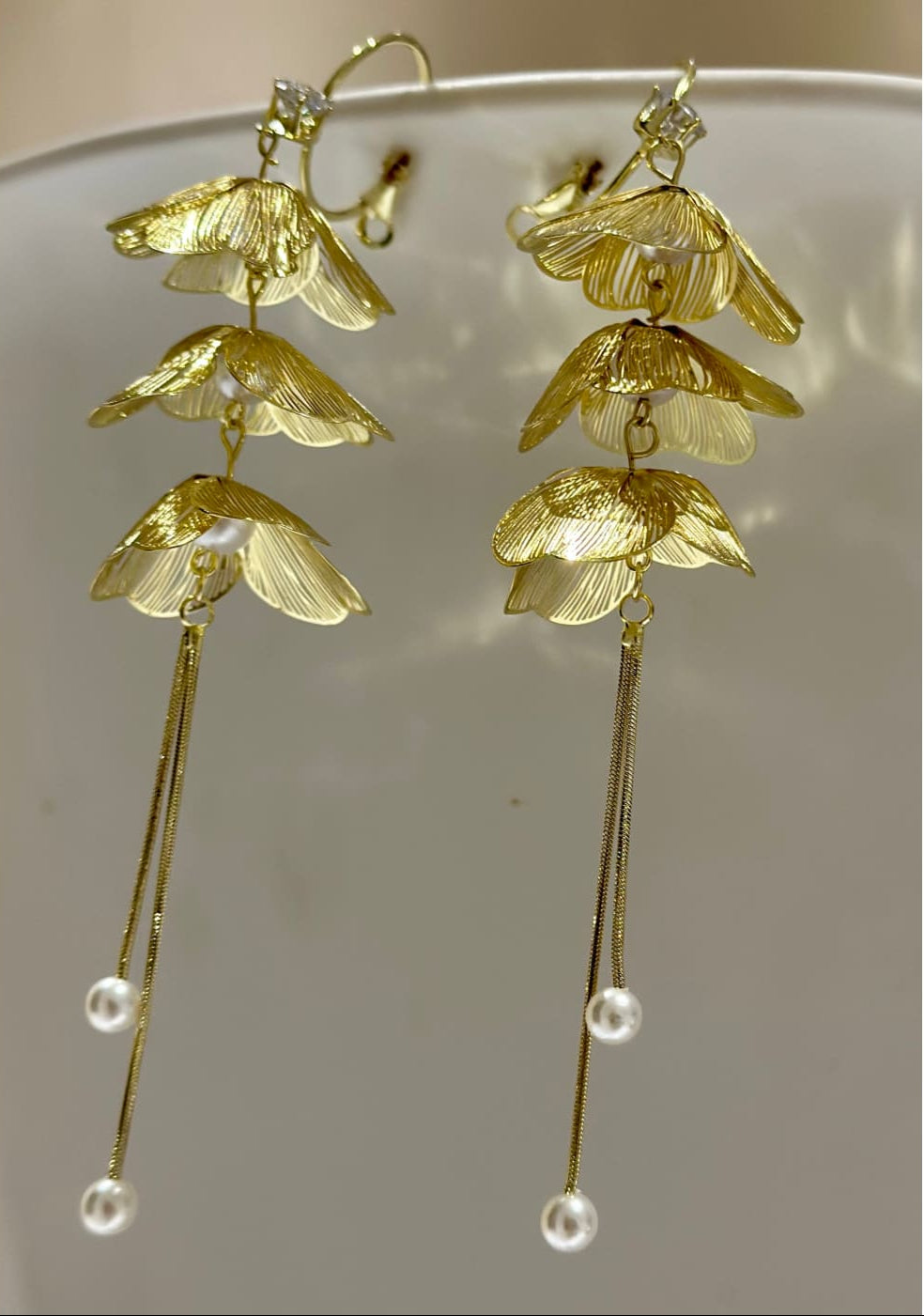 Korvakorut kultahelmi | Korvakorut