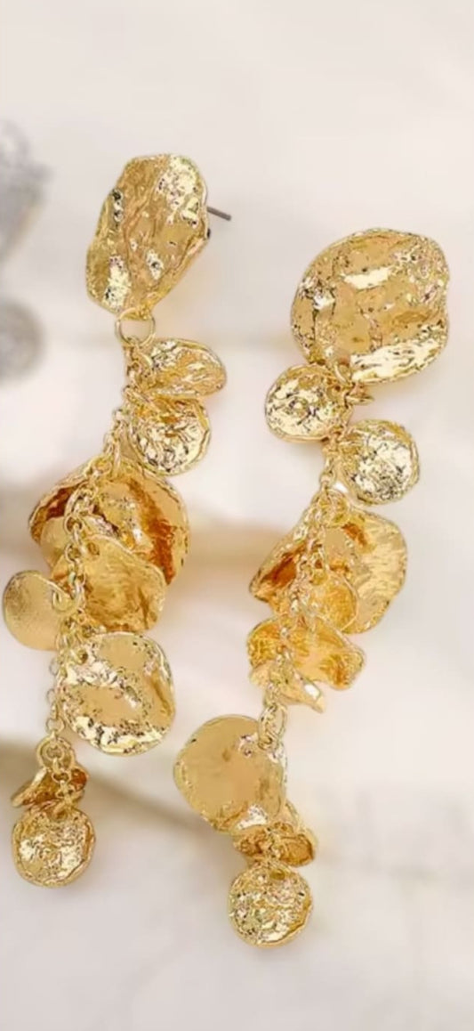 Korvakorut kultakolikko | Korvakorut