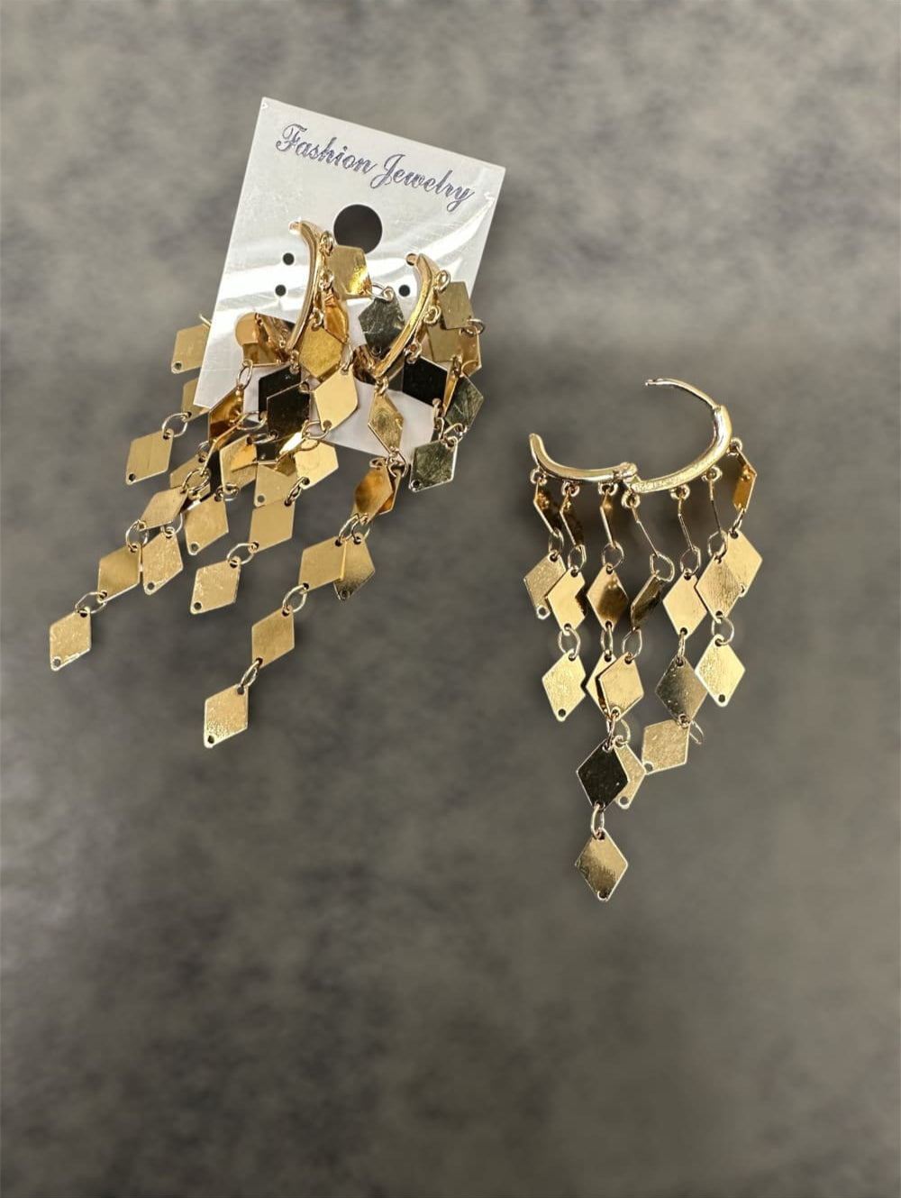 Korvakorut kultaneliö | Korvakorut