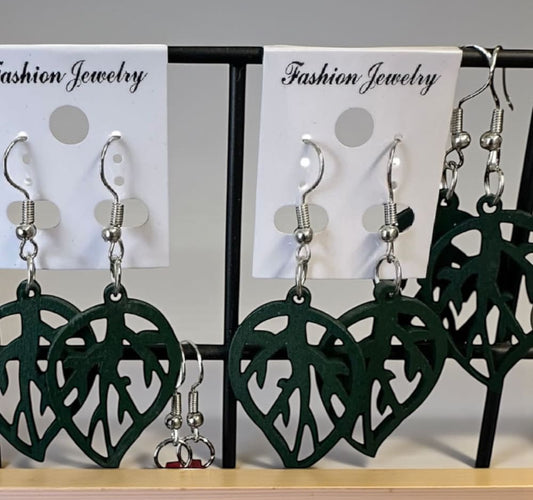 Korvakorut lehti | vihreä | Korvakorut