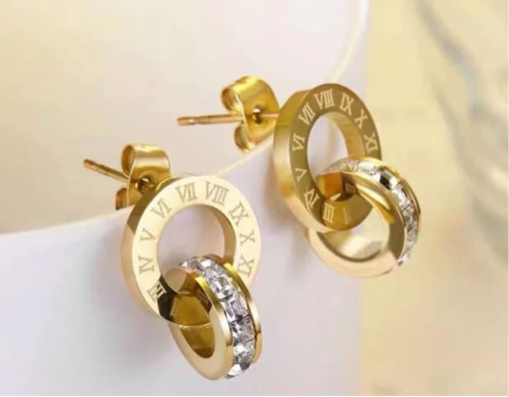 Korvakorut nappirengas | Korvakorut