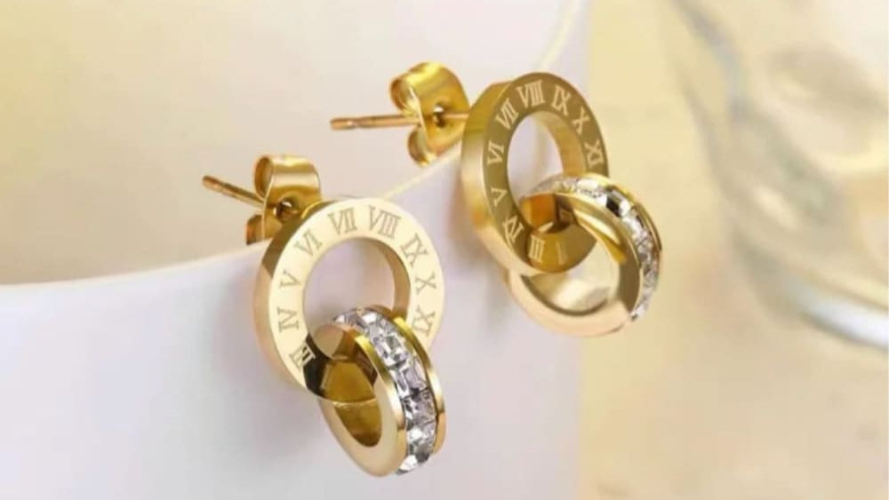 Korvakorut nappirengas | Korvakorut