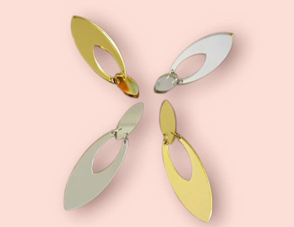 Korvakorut ovaalipeili | Korvakorut