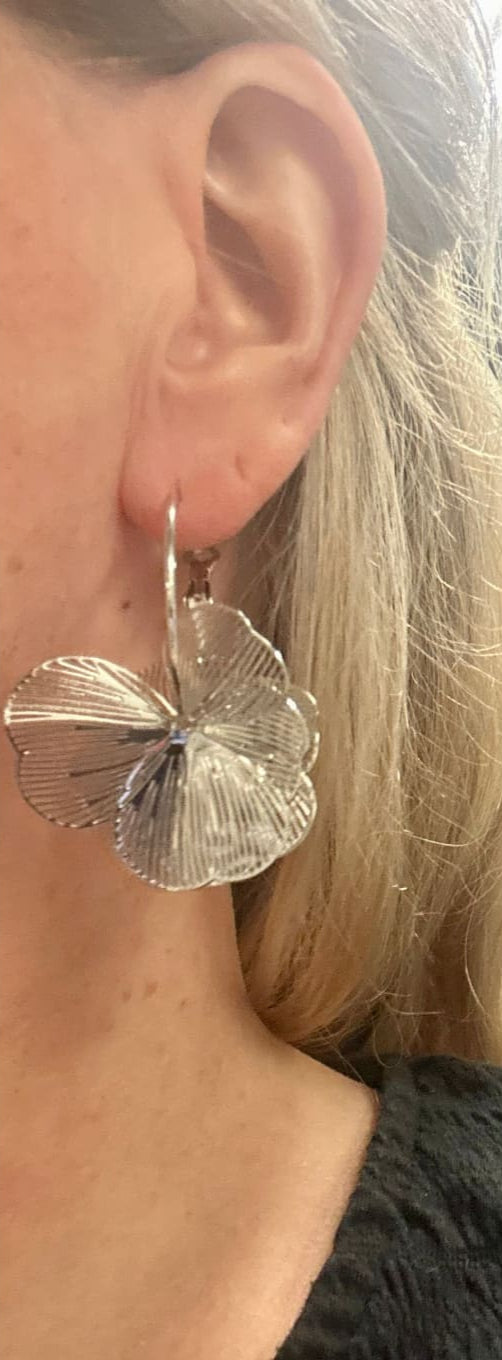 Korvakorut rengastus | Hopea | Korvakorut