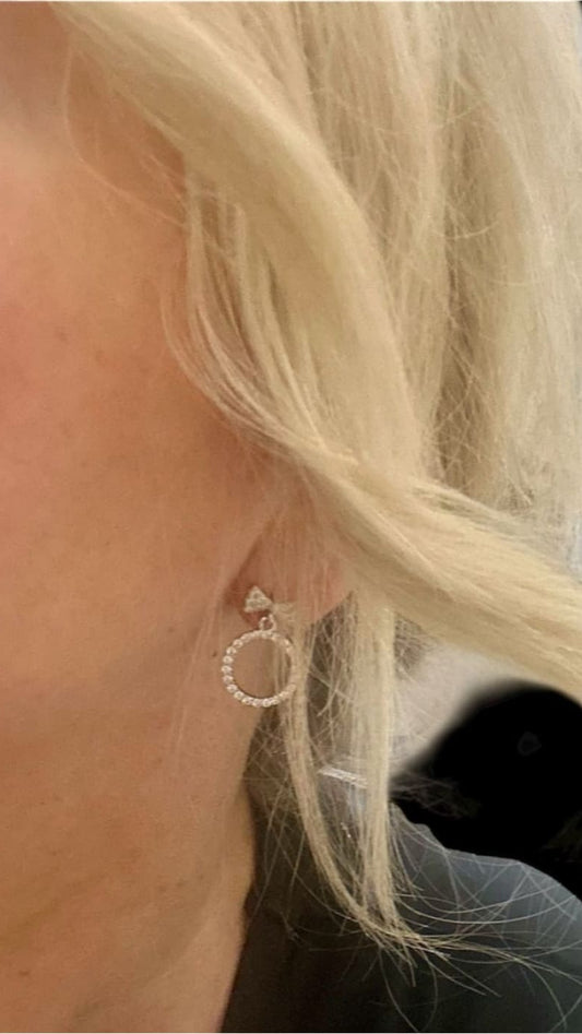 Korvakorut rusettirengas | Korvakorut