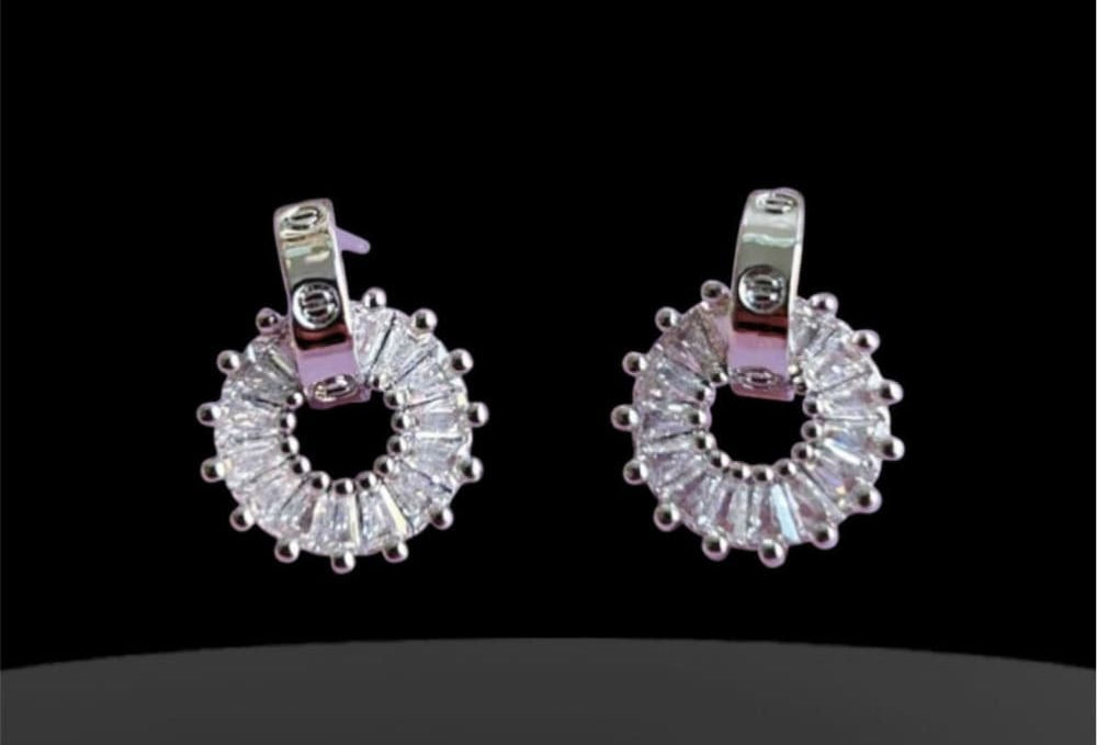 Korvakorut säteilevä | Korvakorut