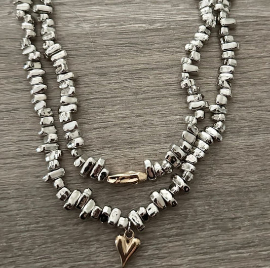 Kaulakoru kivipalaset | Kivipalat kultakoristeella | Kaulakorut