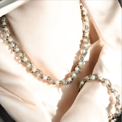 Kaulakoru& rannekorusetti Helmi | Kaulakorut