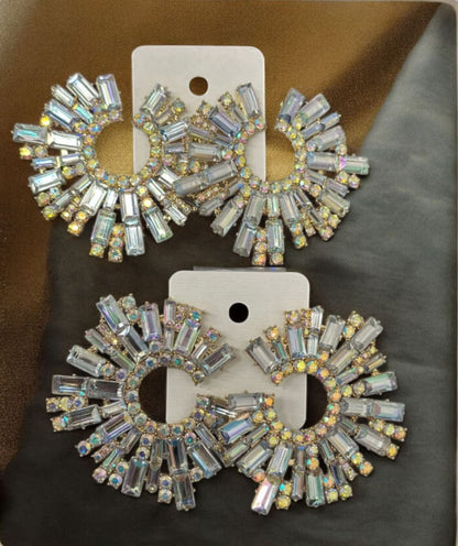 kivikorvakoru kaari | kirkas valossa väriä vaihtava | Korvakorut