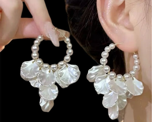 Korvakorut helminvaalea | Korvakorut