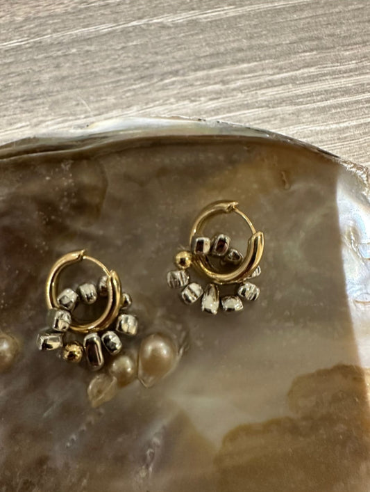 Korvakorut kivipala rengas | Korvakorut