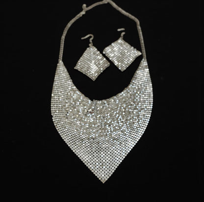 Korvakorut&koruhuivi ILTA | Hopea | Kaulakorut