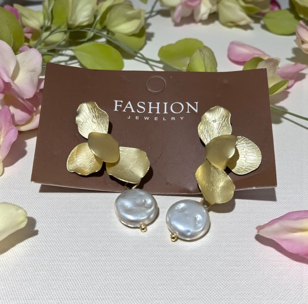 Korvakorut kultahelmi | Korvakorut