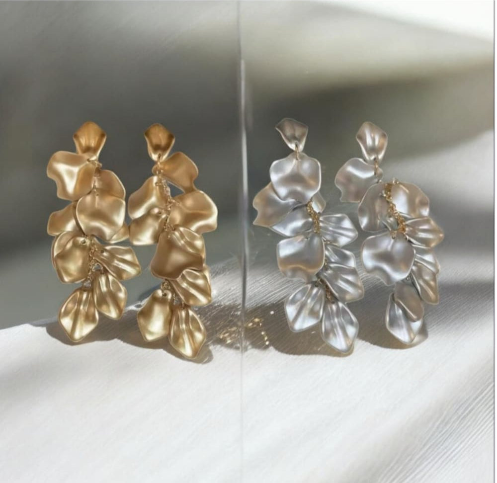 Korvakorut lehtevä | Kulta | Korvakorut