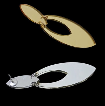 Korvakorut ovaalipeili | Korvakorut