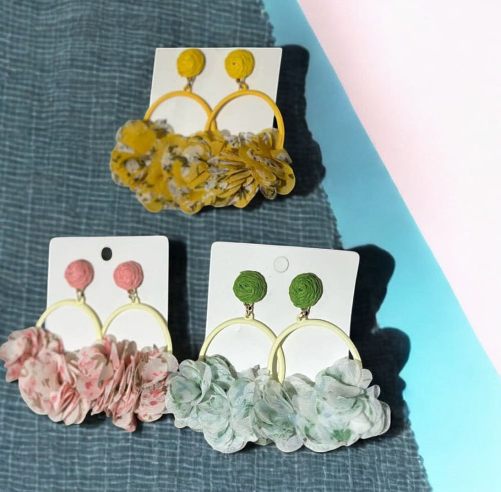 Korvakorut silkkirengas | Korvakorut